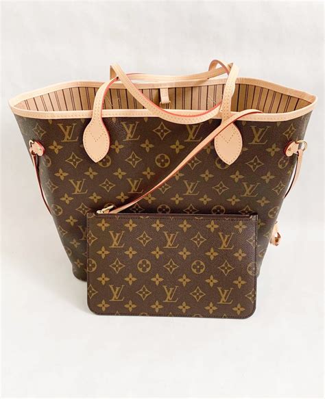 louis vuitton neverfull mm canvas.